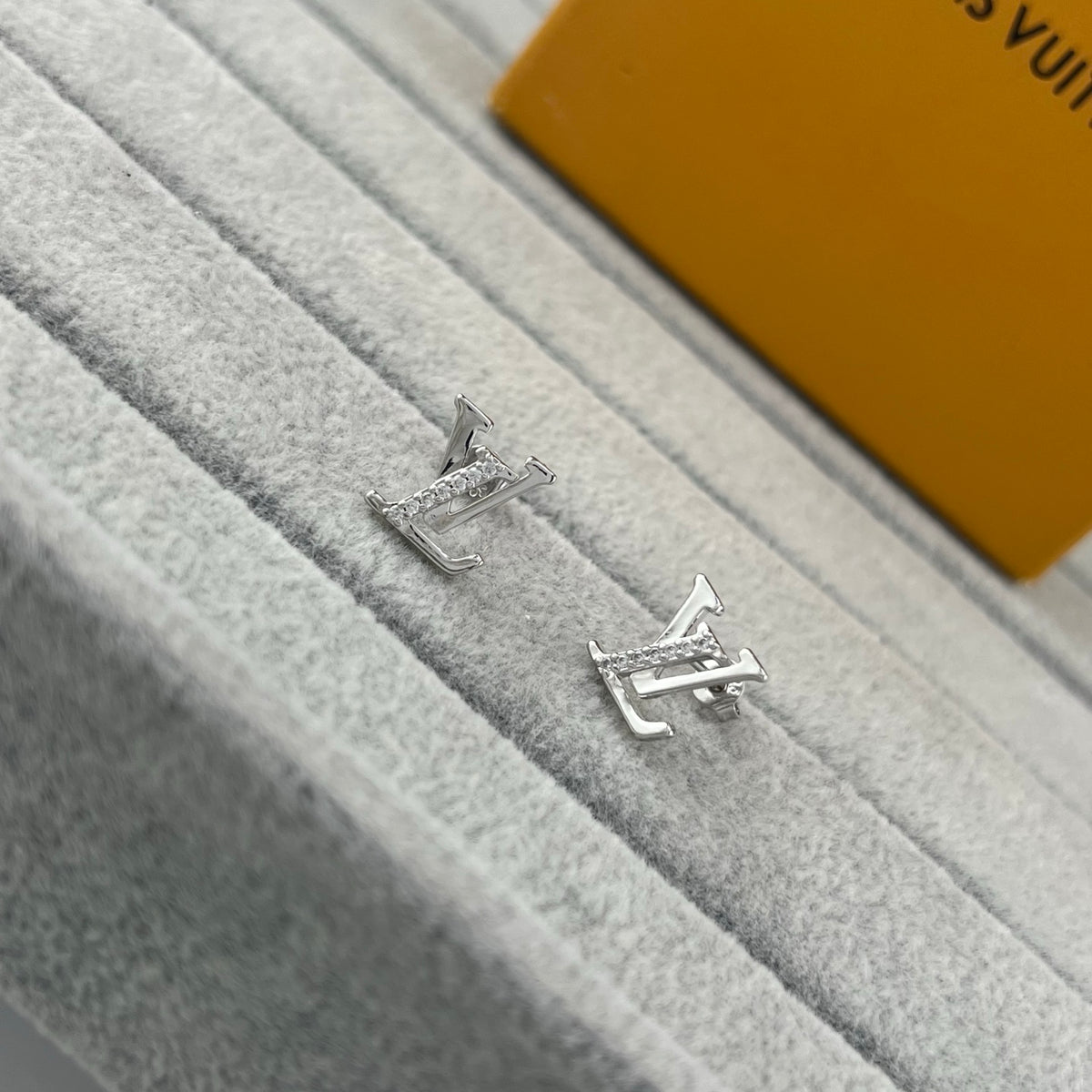 Crystal Logo Stud Earrings for Women, Gold Silver Rose Gold Tone Statement Earrings, Elegant Fashion Jewelry