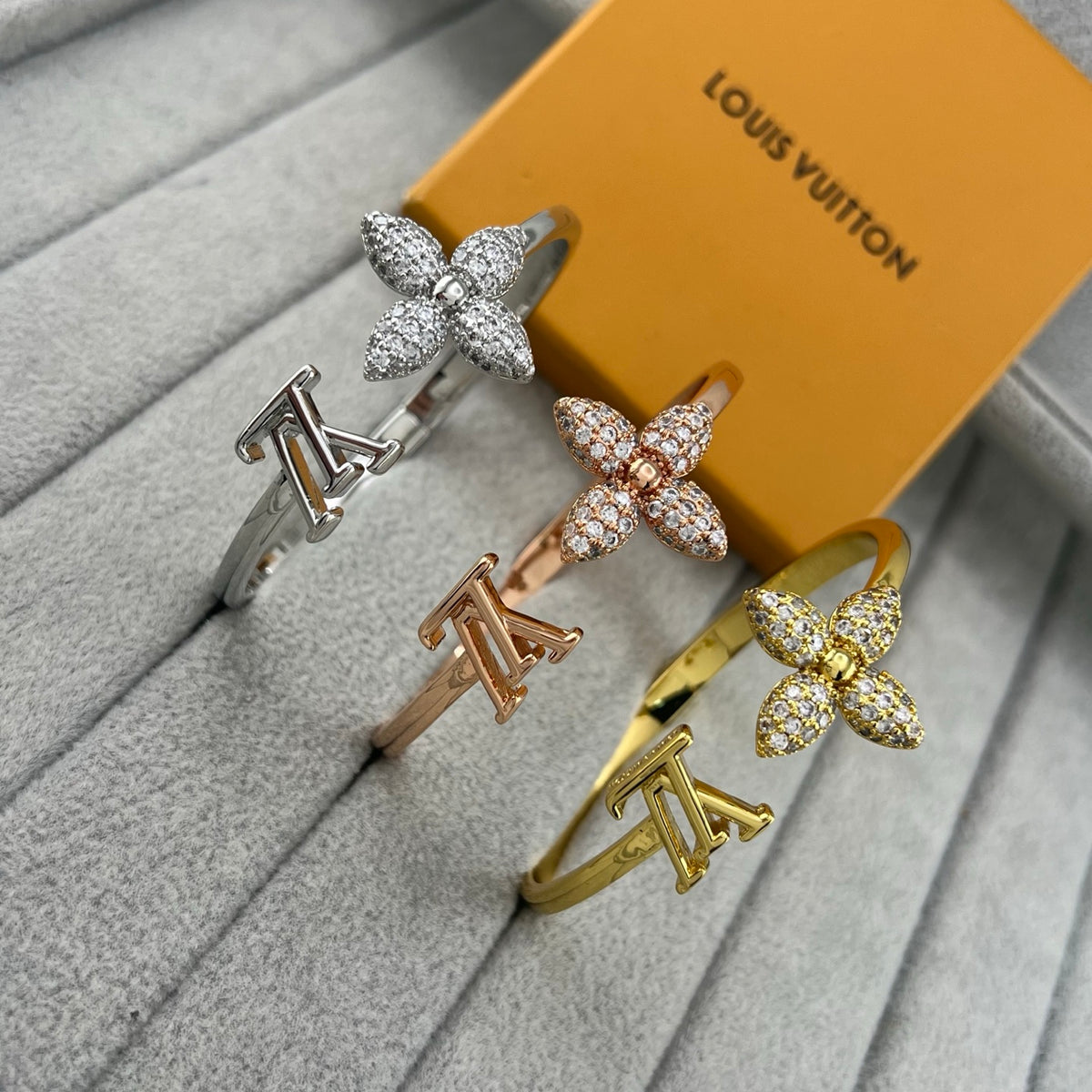 Sparkling Crystal Flower Bangle Bracelet for Women
