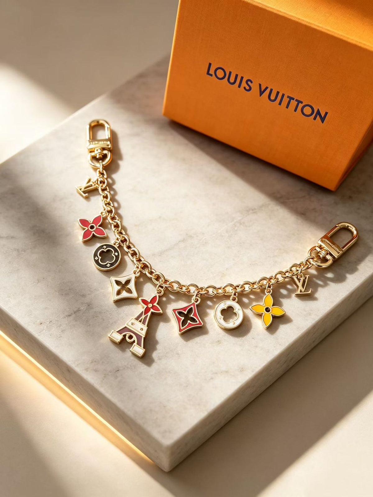 Decorative Charm Chain for Handbags – Gold & Silver Bag Accessory