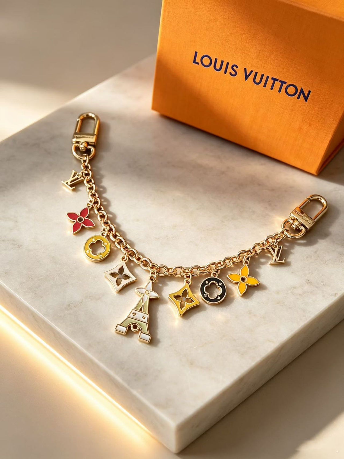 Decorative Charm Chain for Handbags – Gold & Silver Bag Accessory